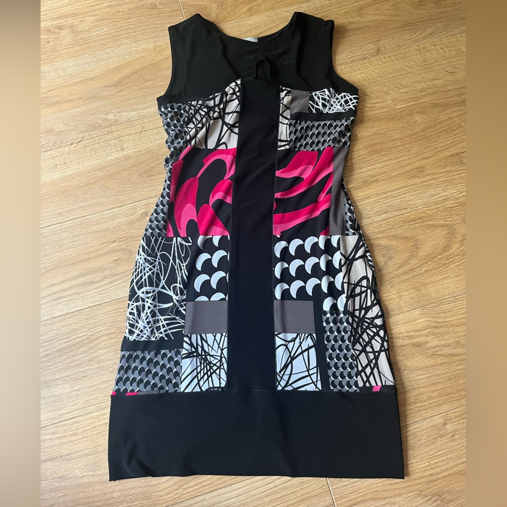Joseph Ribkoff dress with small cut out on top